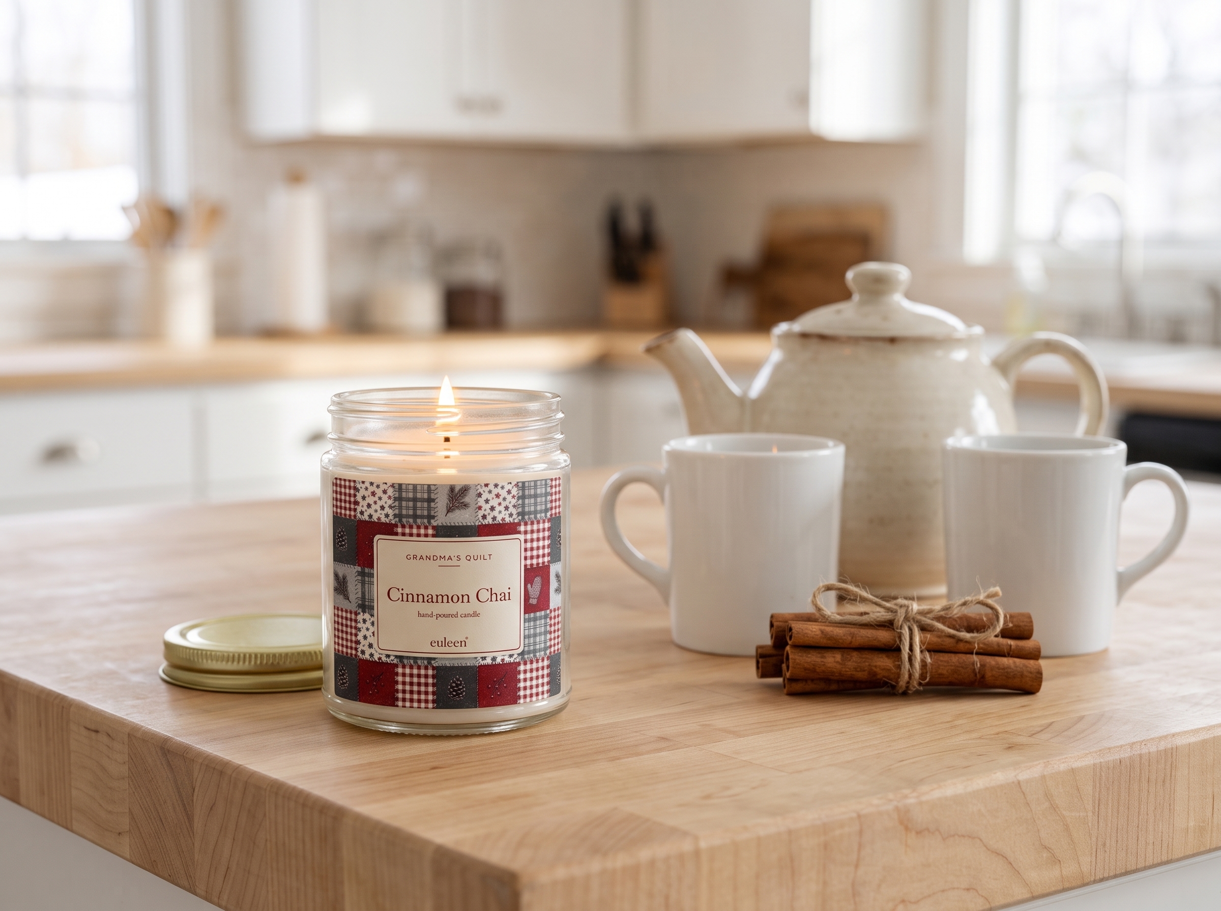 Grandma's Quilt Cinnamon Chai Candle, Patchwork Christmas Decor, Amber or Clear Glass Jar - Image 2